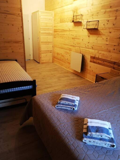 Agreable Maison De Village. Кастелан Екстериор снимка