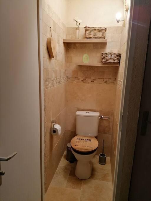 Agreable Maison De Village. Кастелан Екстериор снимка